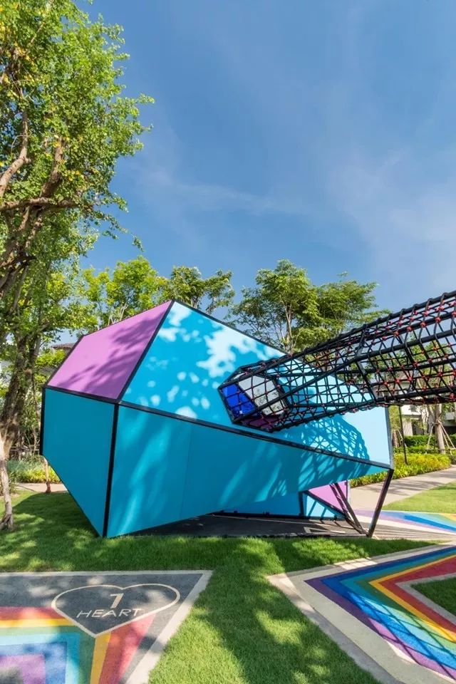 hDb88d80UDoiq0F1.jpg